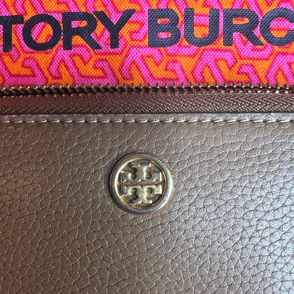 Tory Burch wallet - Picture 3 of 6